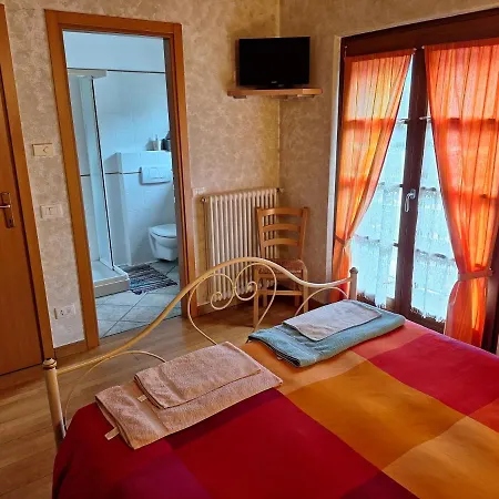 Alloggio per agriturismo La Ca' Vegia San Cassiano (Sondrio)